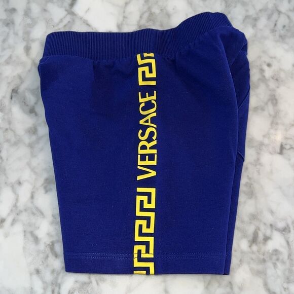 VERSACE BOYS COTTON LOGO SHORTS 24M - Picture 2 of 6